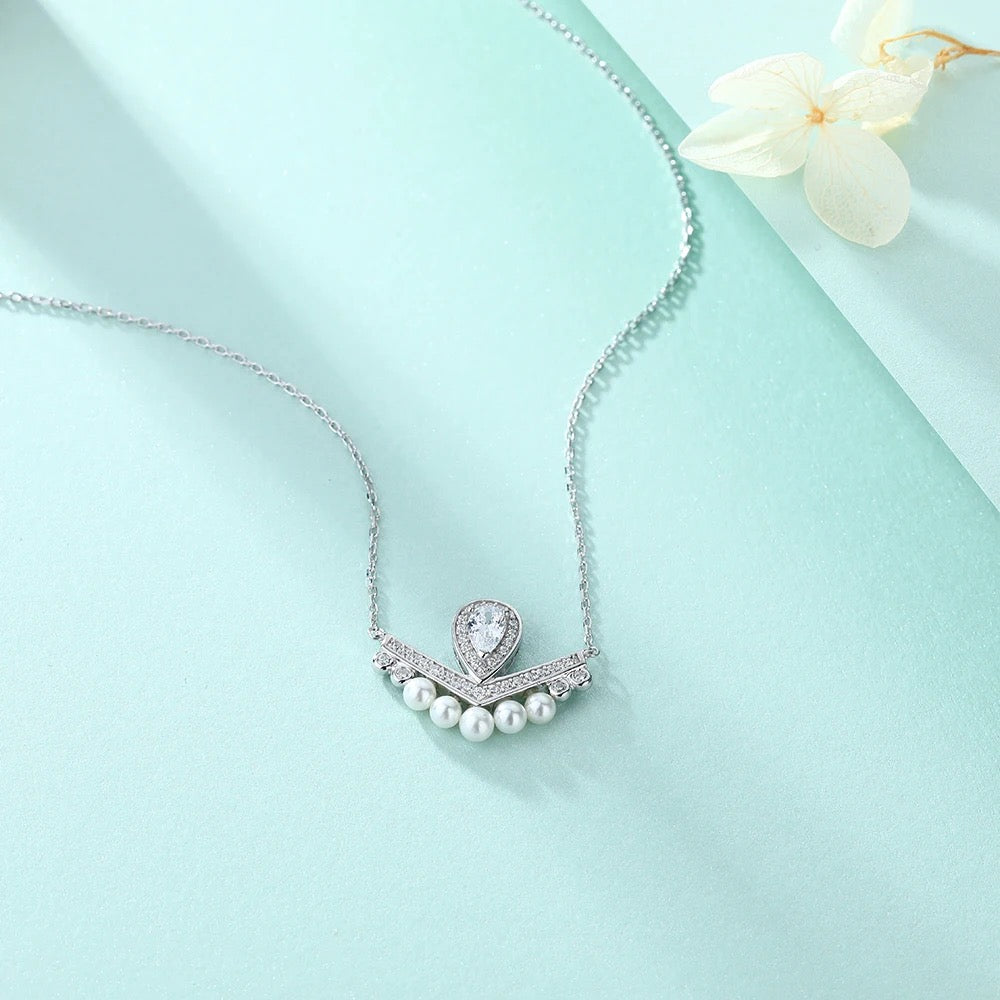 Reya Necklace