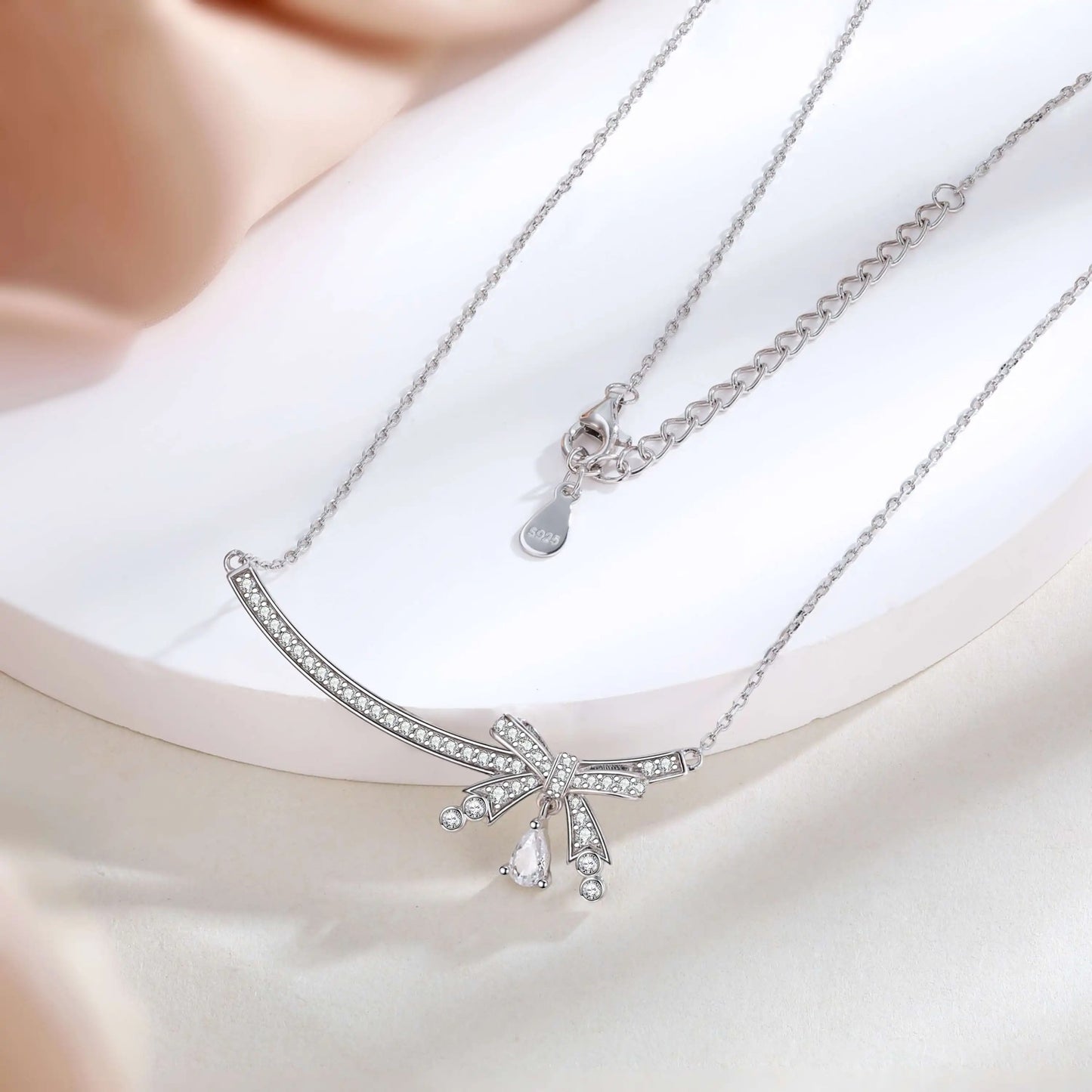 Helen Necklace