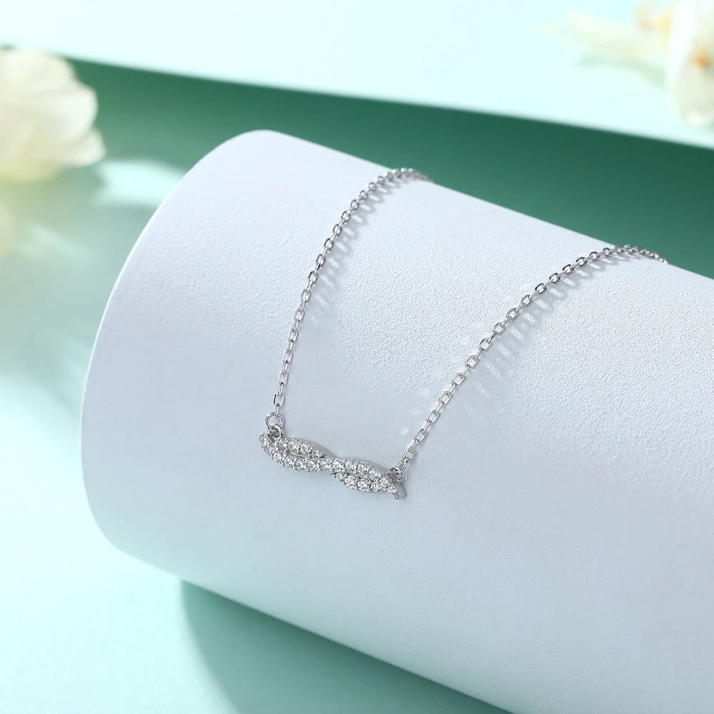 Elle Necklace